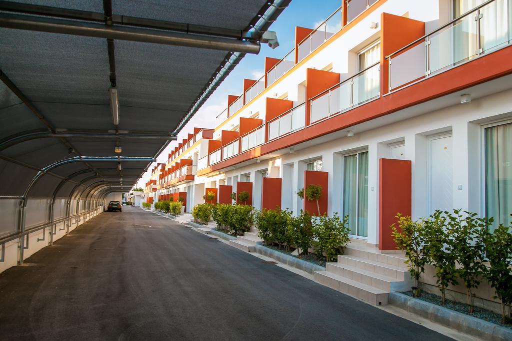 New Day Apartments Пафос Екстериор снимка