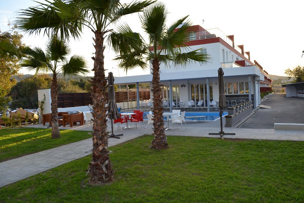 New Day Apartments Пафос Екстериор снимка